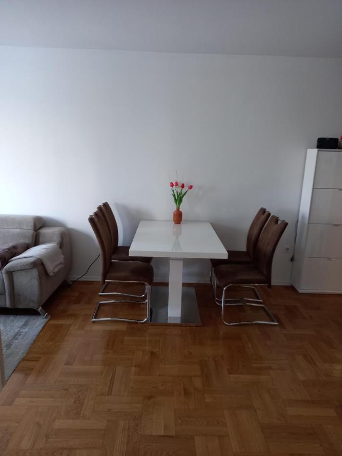Apartman Mario - Arena ซาเกร็บ ภายนอก รูปภาพ
